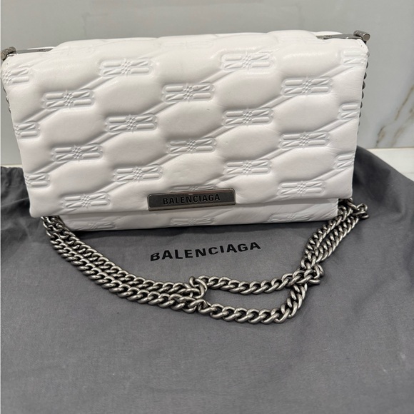 Balenciaga White Quilted Chain Bag🔥 - Picture 14 of 14